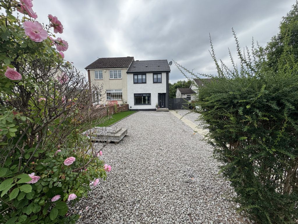 Property photo 1 of 32