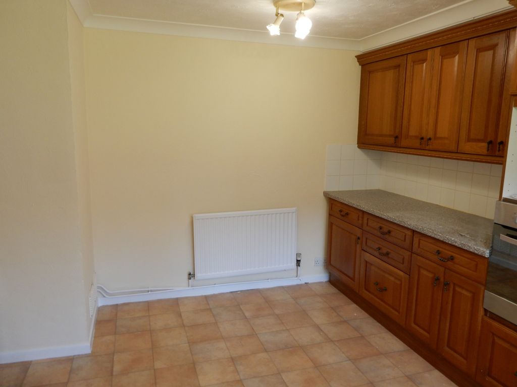 Property photo 3 of 16 Kitchen/Breakfast
