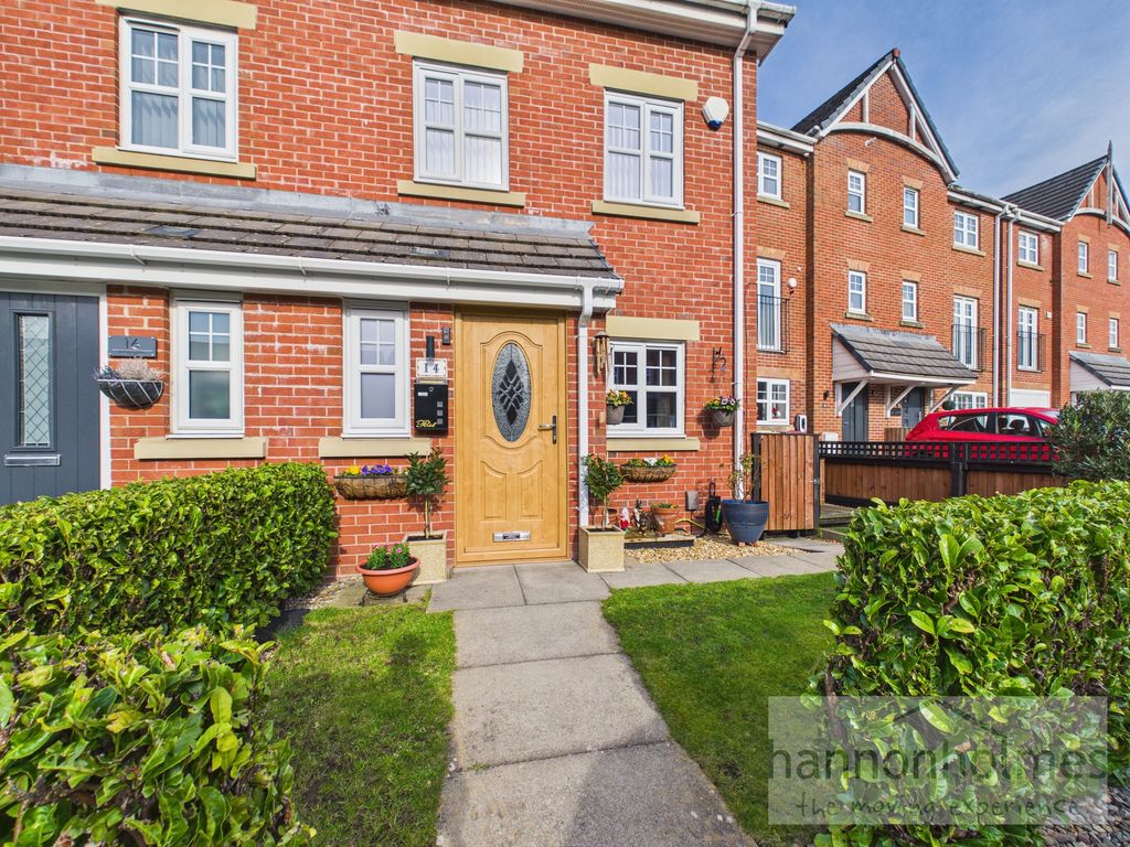 Property photo 1 of 38 Cam05283G0-Pr0164-Still040