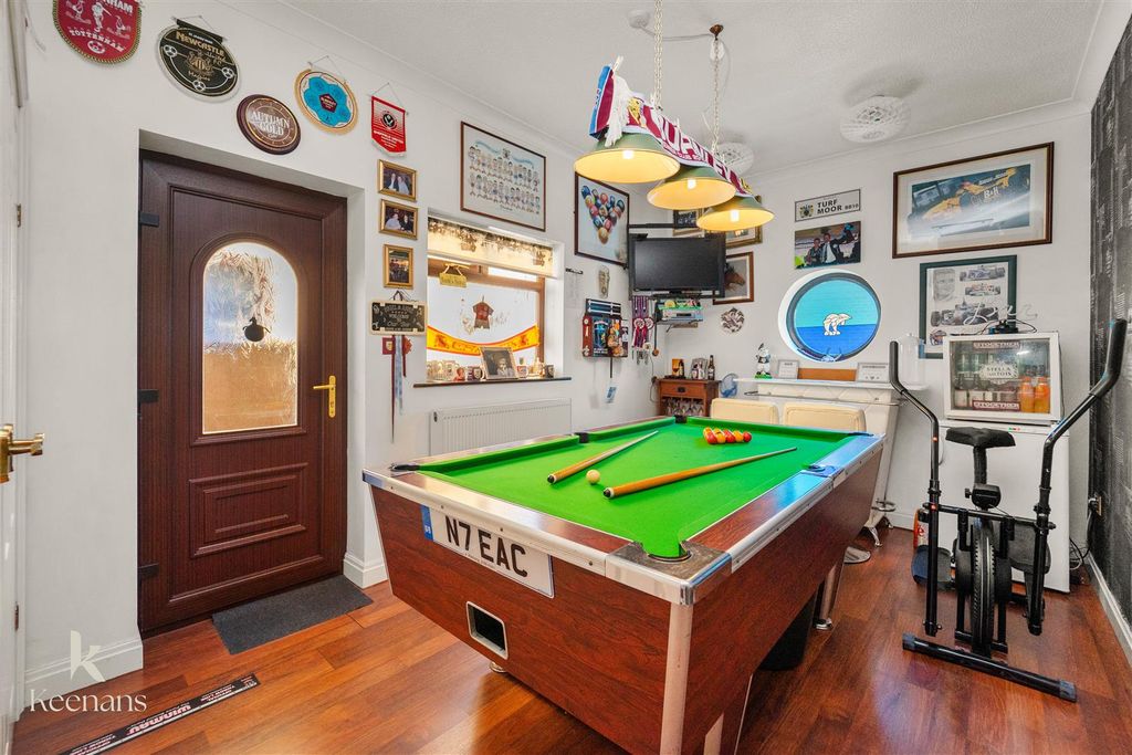 Property photo 3 of 42 3.Jpg