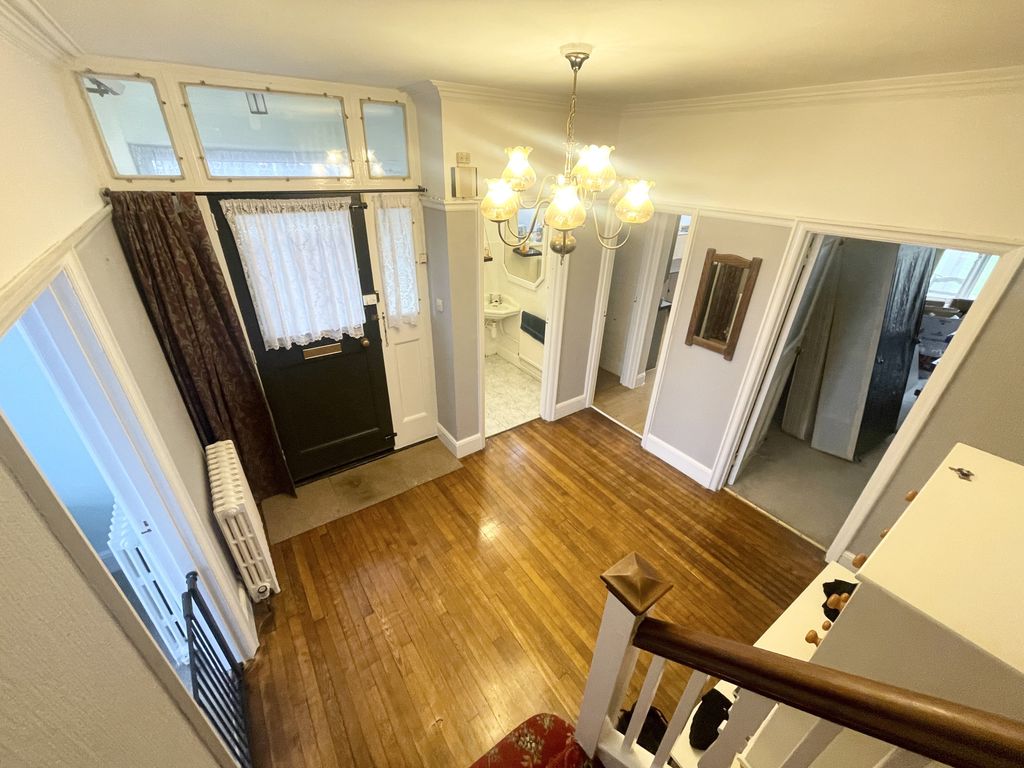 Property photo 3 of 30