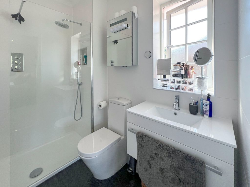 Additional image 13 of 5 bed detached house for saleHine Close, Coulsdon CR5