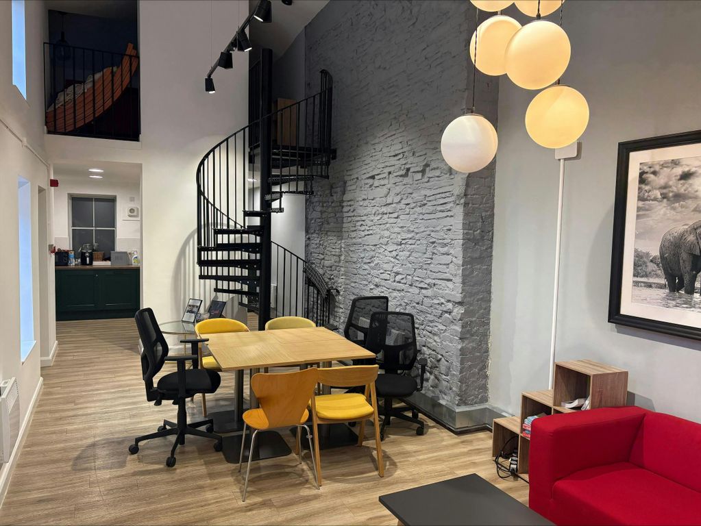 Property photo 2 of 10 Processed-8Fe88190-B6Af-43C2-923D-72702F9B8F23.Jpeg