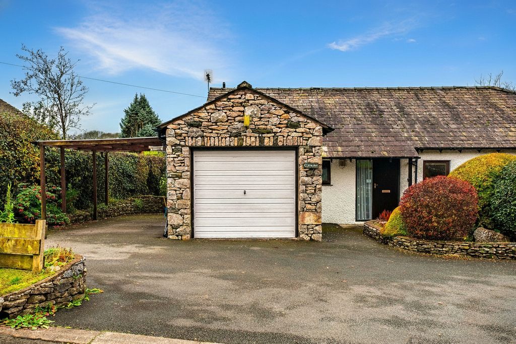 Property photo 1 of 29