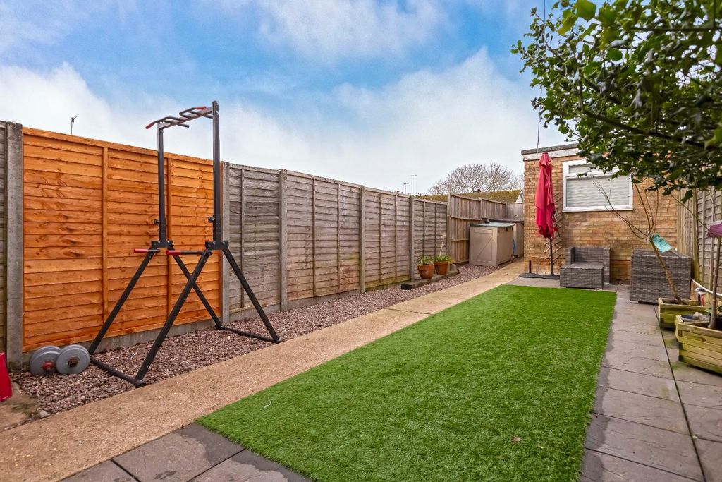 Property photo 2 of 23 Chanctonbury Drive.Jpg