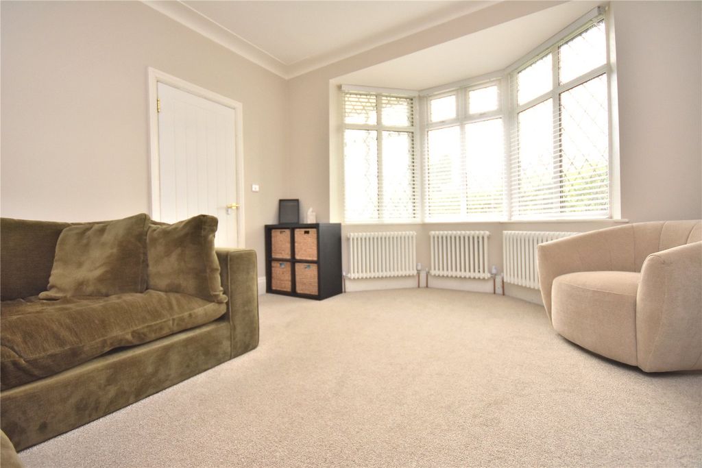 Property photo 2 of 17 Picture No. 20