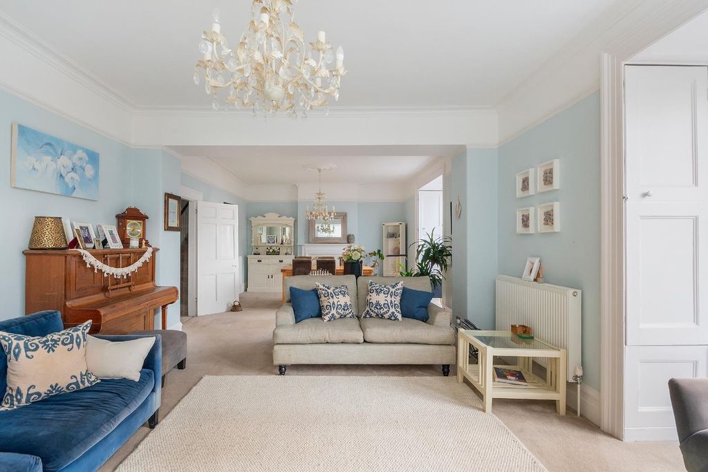 Property photo 1 of 30 1H7Rcn - Living Drawing Room F.Jpg