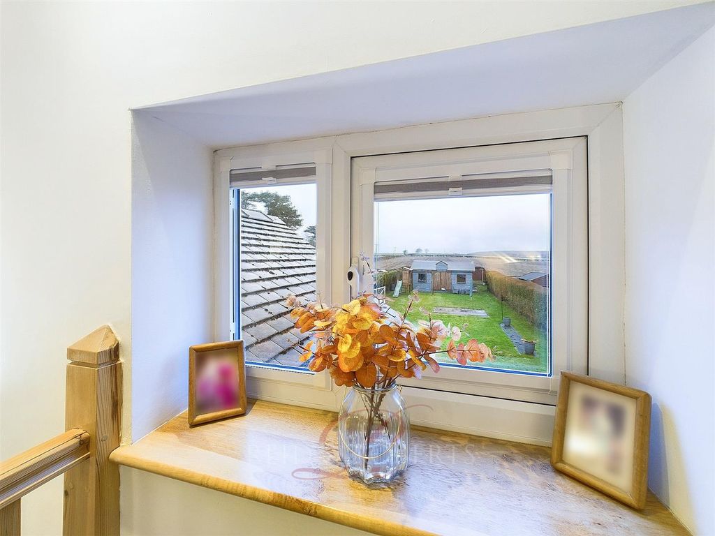 Property photo 2 of 55 Cam04884G0-Pr0010-Still055.Jpg