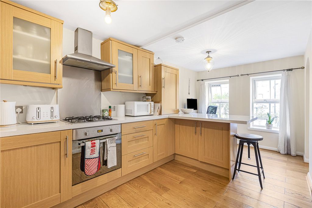 Property photo 2 of 15 Picture No. 37