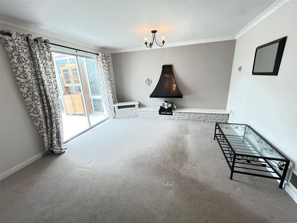 Property photo 2 of 17 Picture No. 03