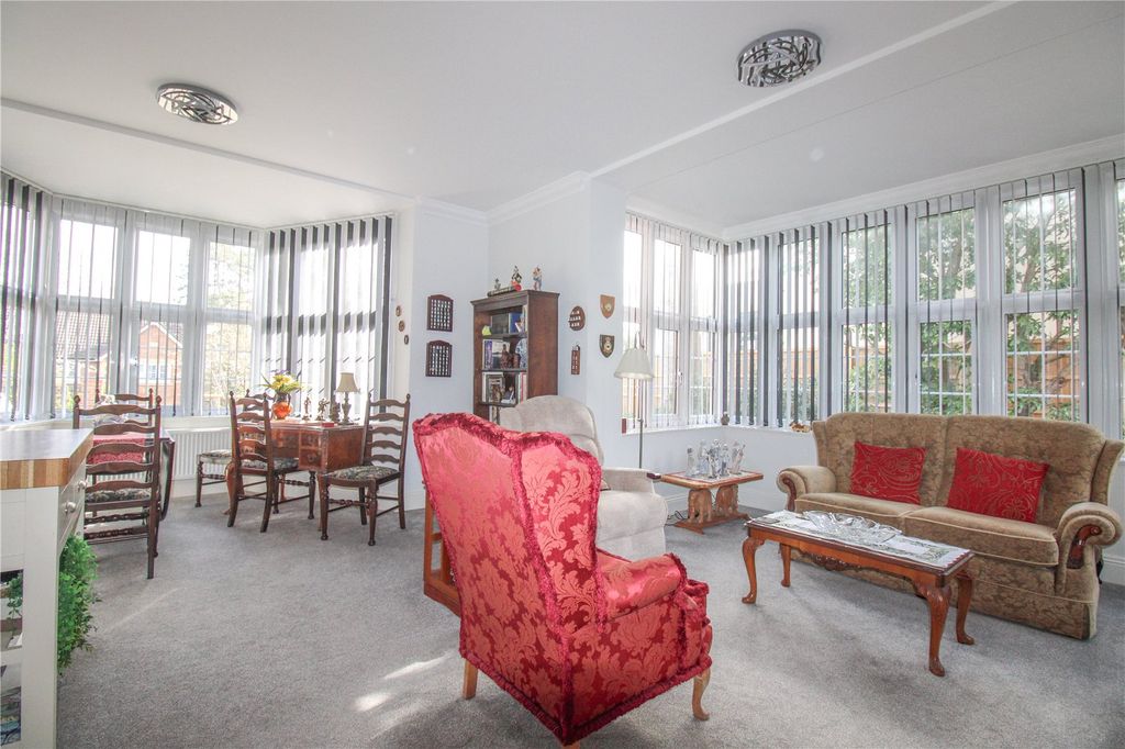 Property photo 2 of 13 Picture No. 10