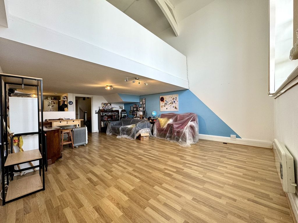 Property photo 3 of 12 Not Specified