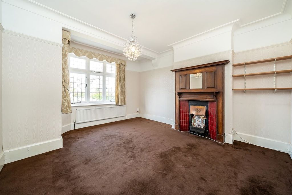 Property photo 2 of 5
