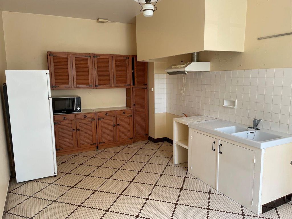 Property photo 3 of 21