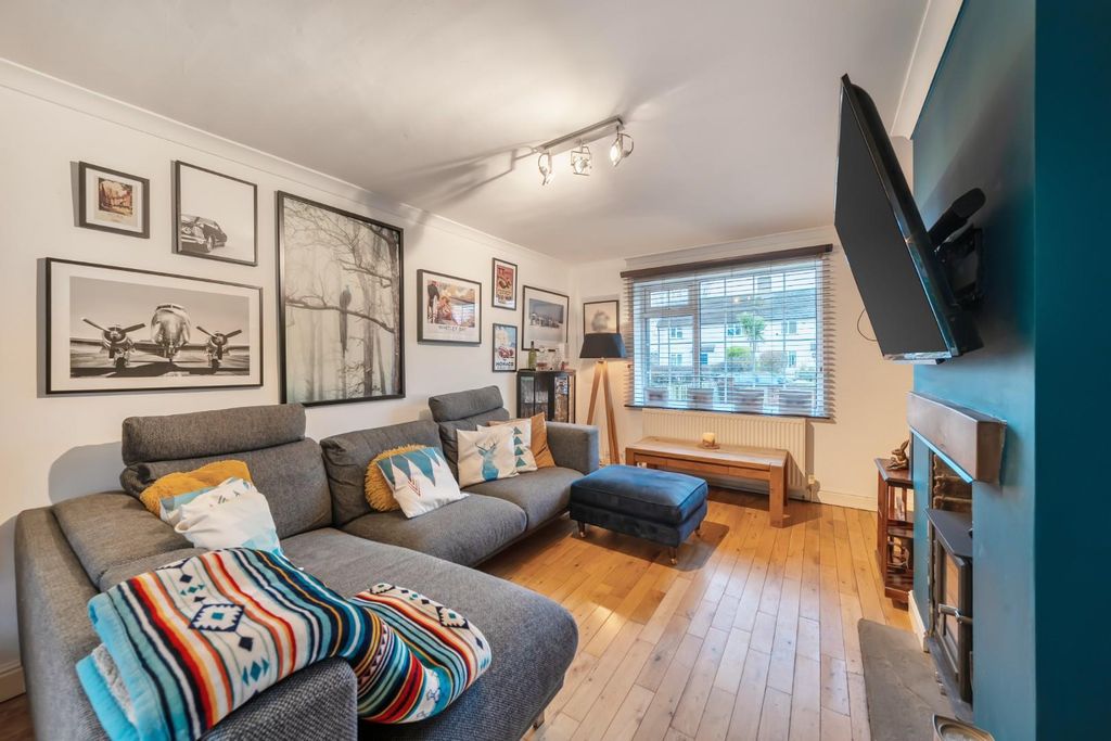 Property photo 3 of 15 Lifestyle Lounge.Jpg