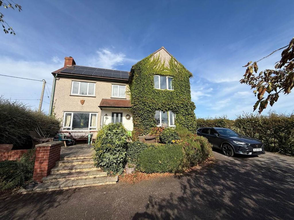 Property photo 2 of 18 External