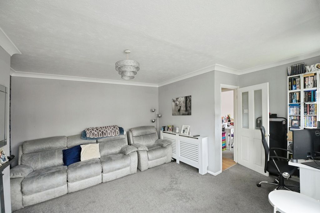 Property photo 2 of 19 Pbox-Img.Jpg