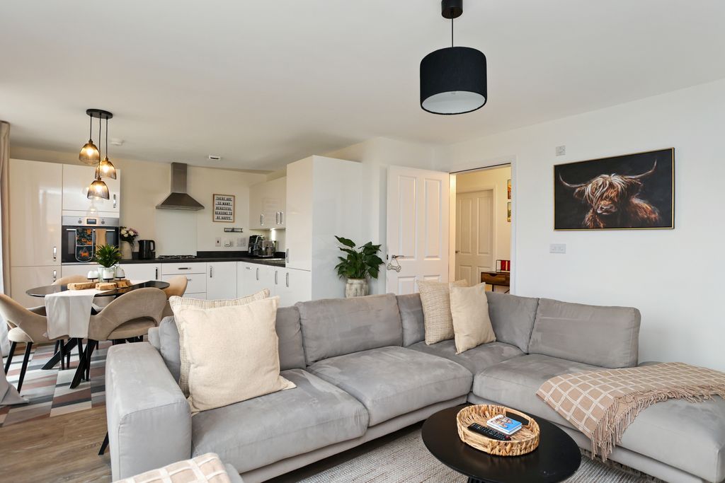 Property photo 3 of 16 Property Image 3