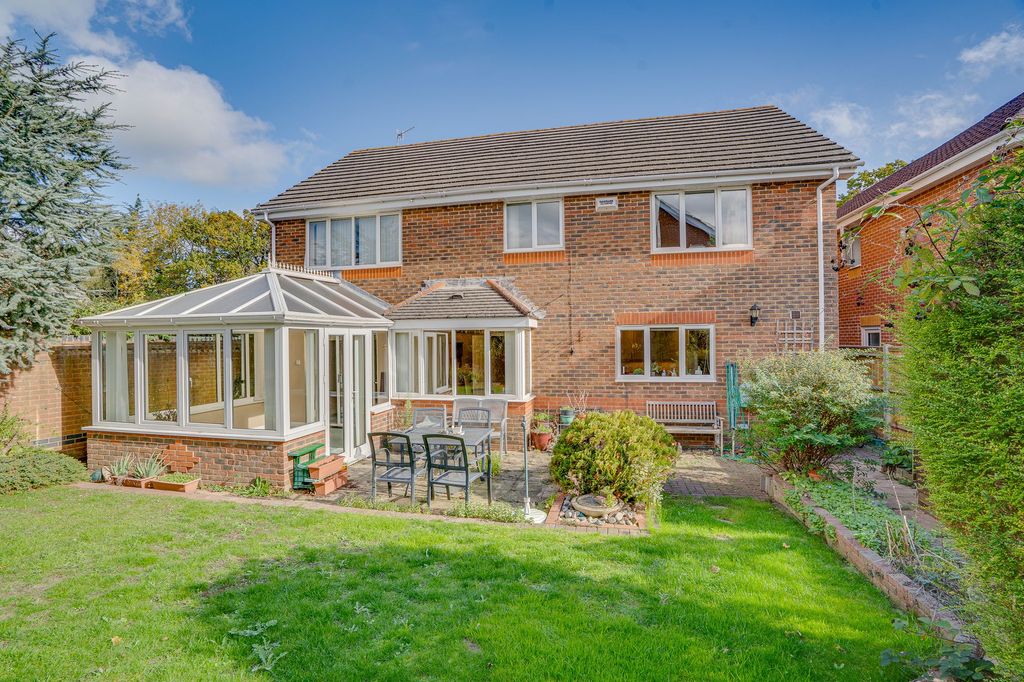 Property photo 3 of 18