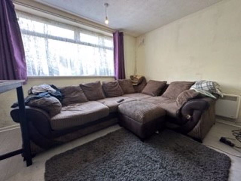 Property photo 2 of 11 Photo 8