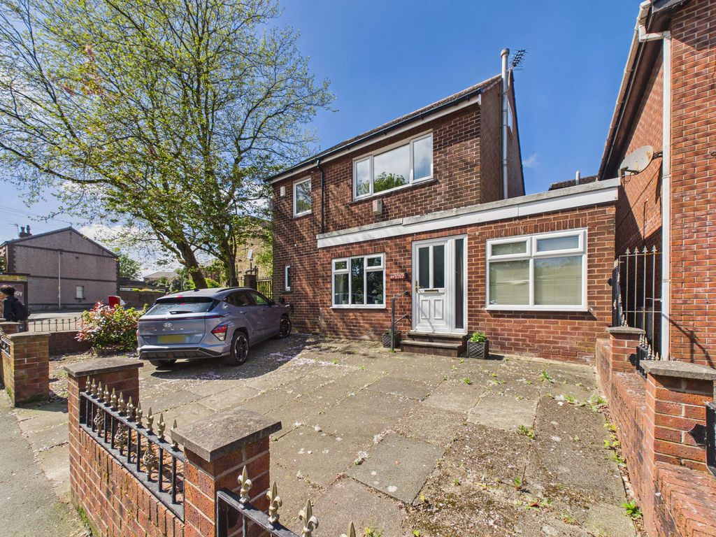 Property photo 1 of 25