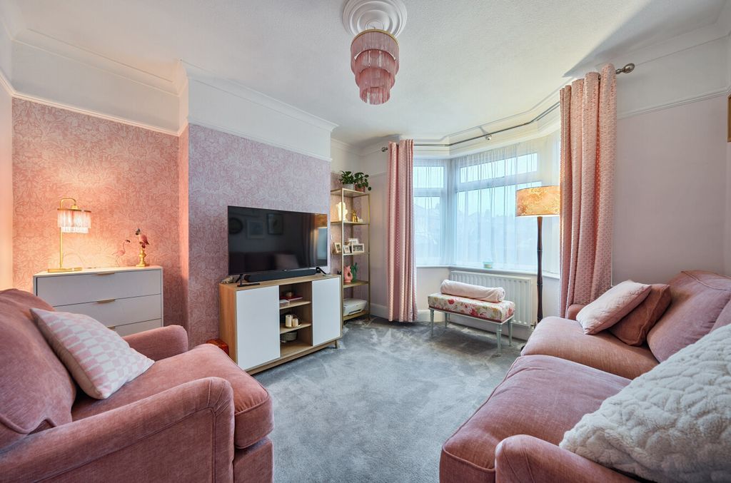 Property photo 2 of 16 1403872-19-6970A8...