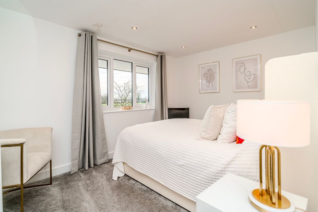 Additional image 40 of 5 bed detached house for saleDunkirk Lane, Leyland PR26