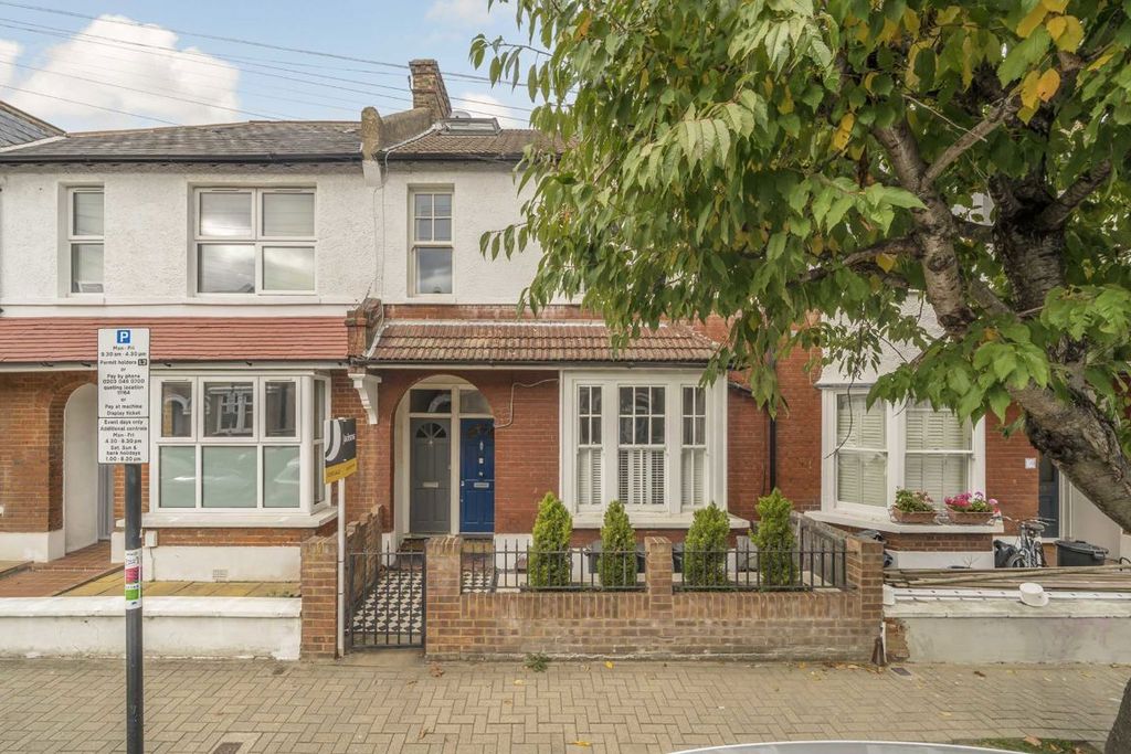 Property photo 1 of 7