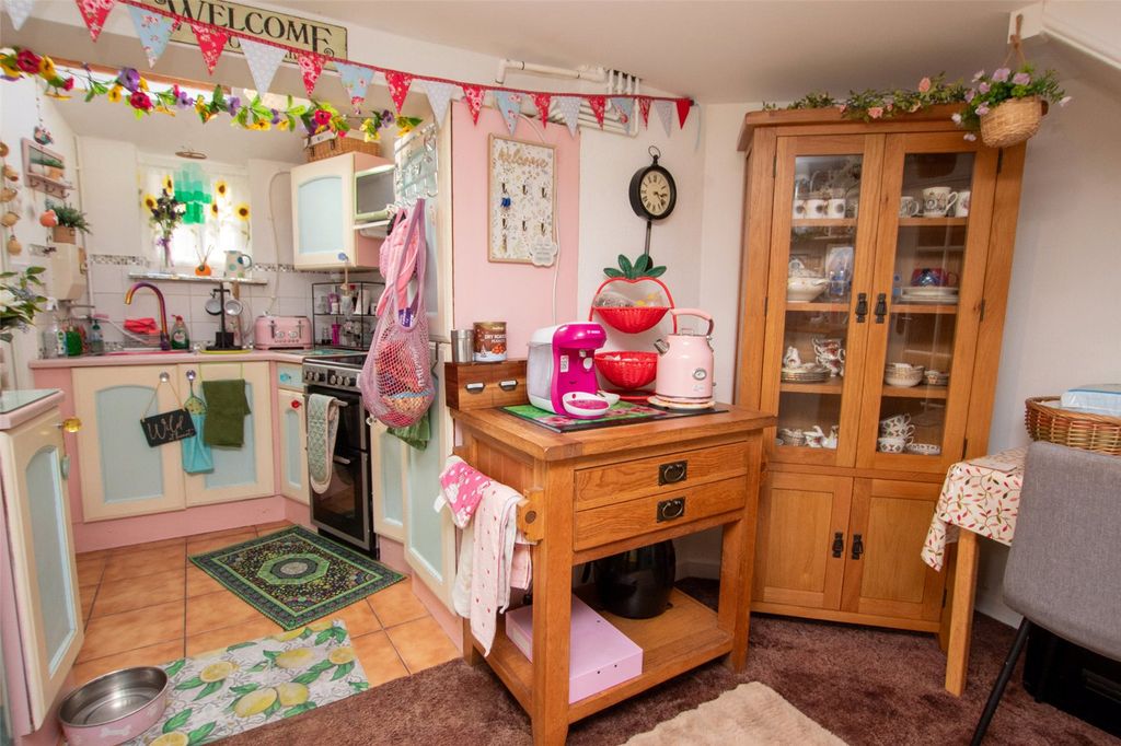 Property photo 3 of 21 Picture No. 21