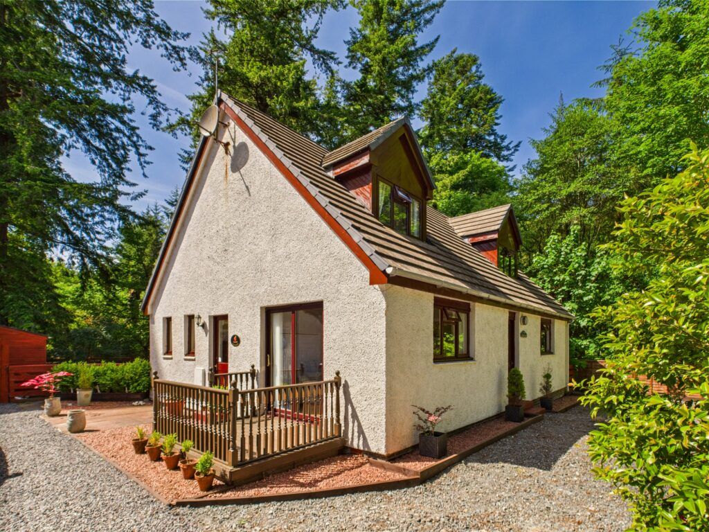 Property photo 1 of 33