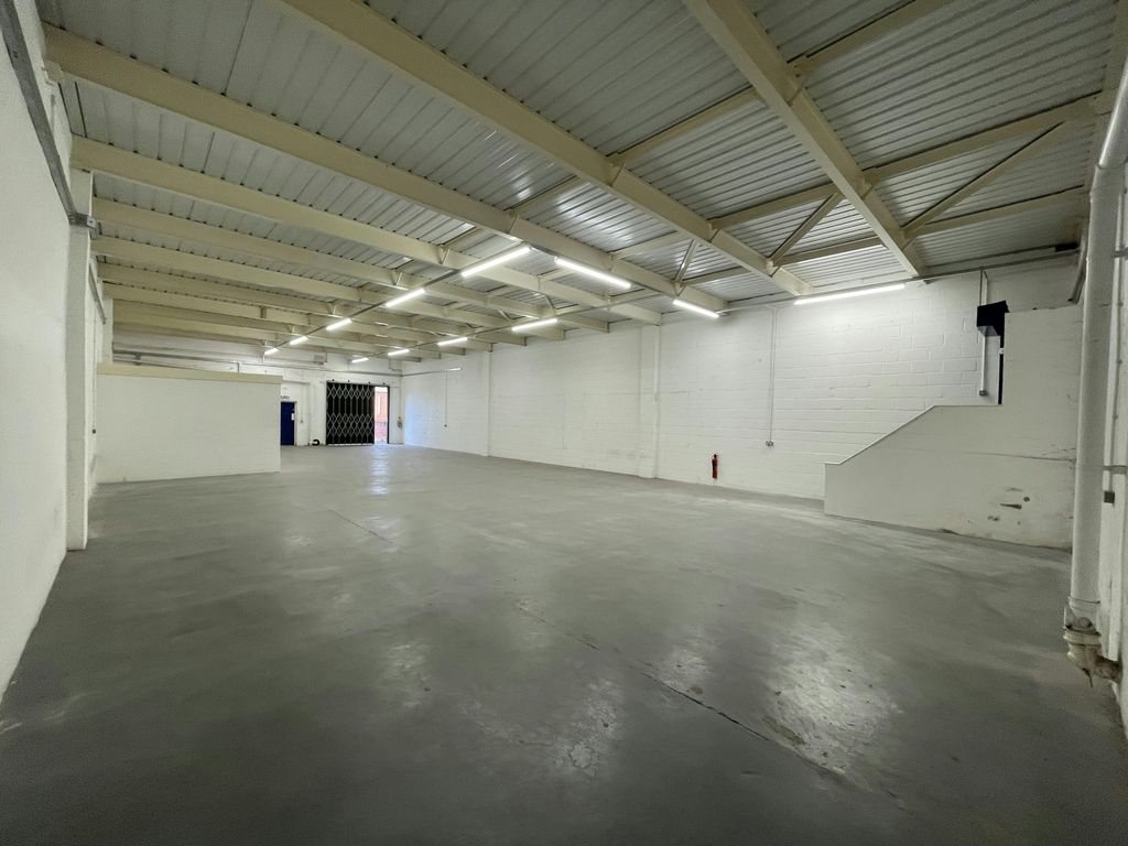 Property photo 2 of 4 Napier Unit 2 Inside Again.Jpg