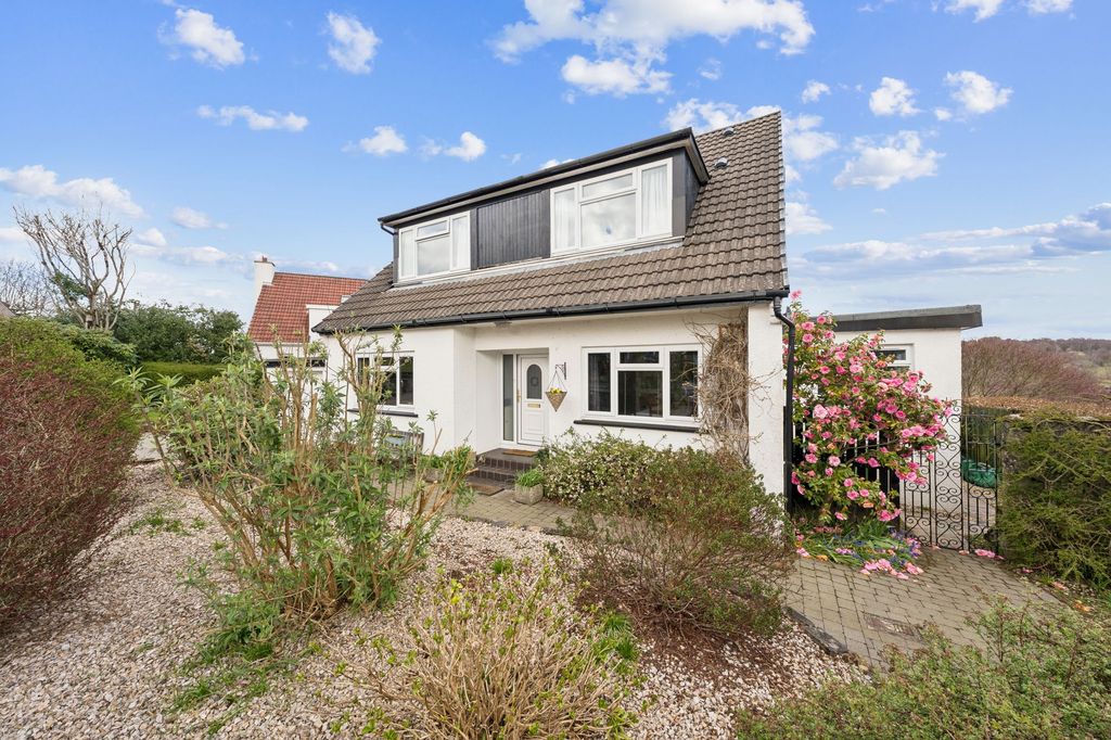 Property photo 1 of 30