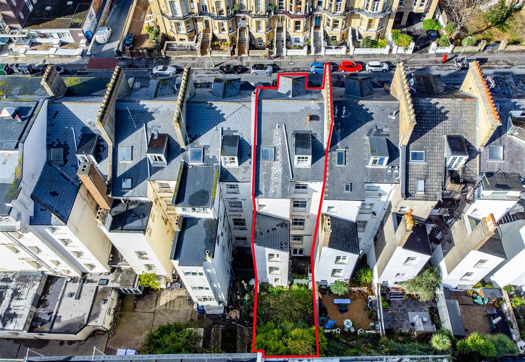 Additional image 28 of 14 bed terraced house to rentFirst Avenue, Hove BN3