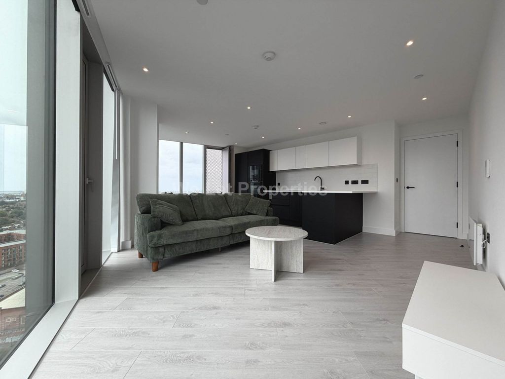 Property photo 2 of 46