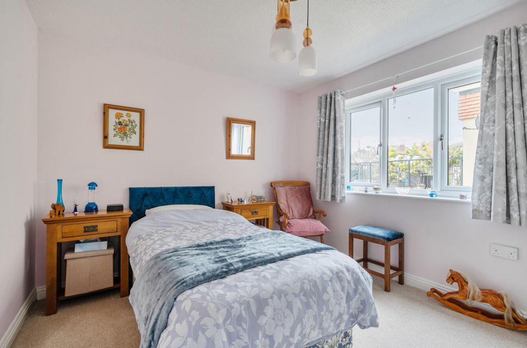 Property photo 3 of 19 1410028-5-6989Ed5...