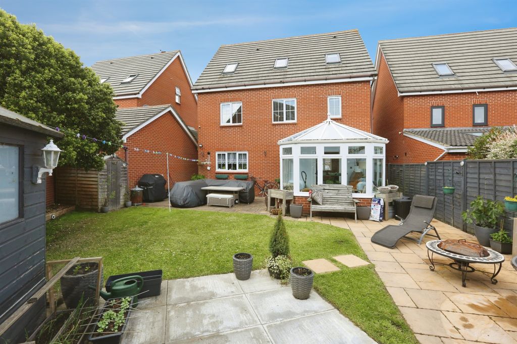 Property photo 2 of 17