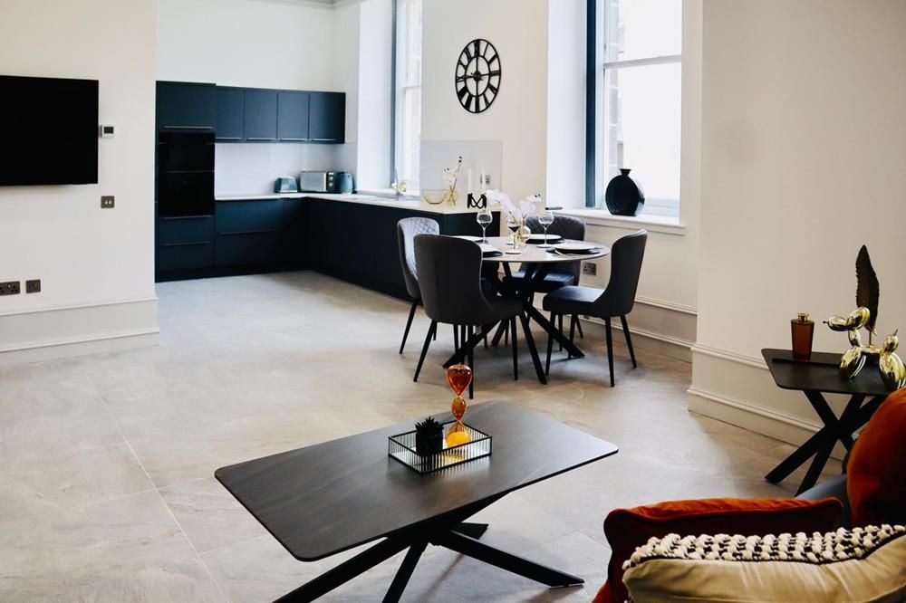 Property photo 1 of 7 Lounge 1