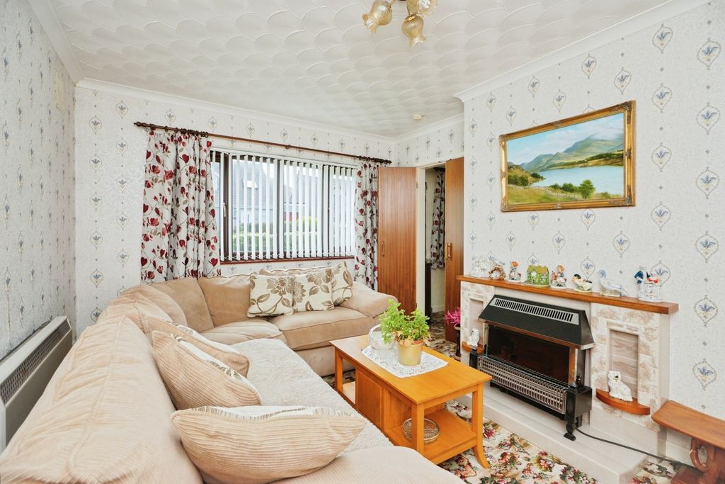 Property photo 2 of 19 Pbox-Img.Jpg
