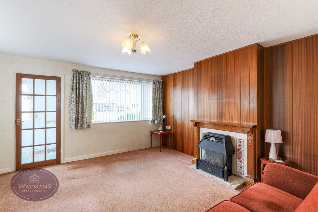 Property photo 2 of 21
