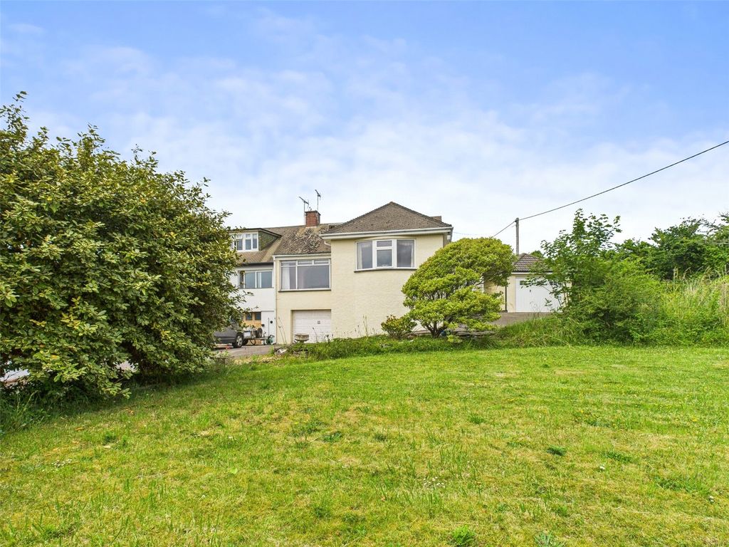 Property photo 1 of 23 Picture No. 04