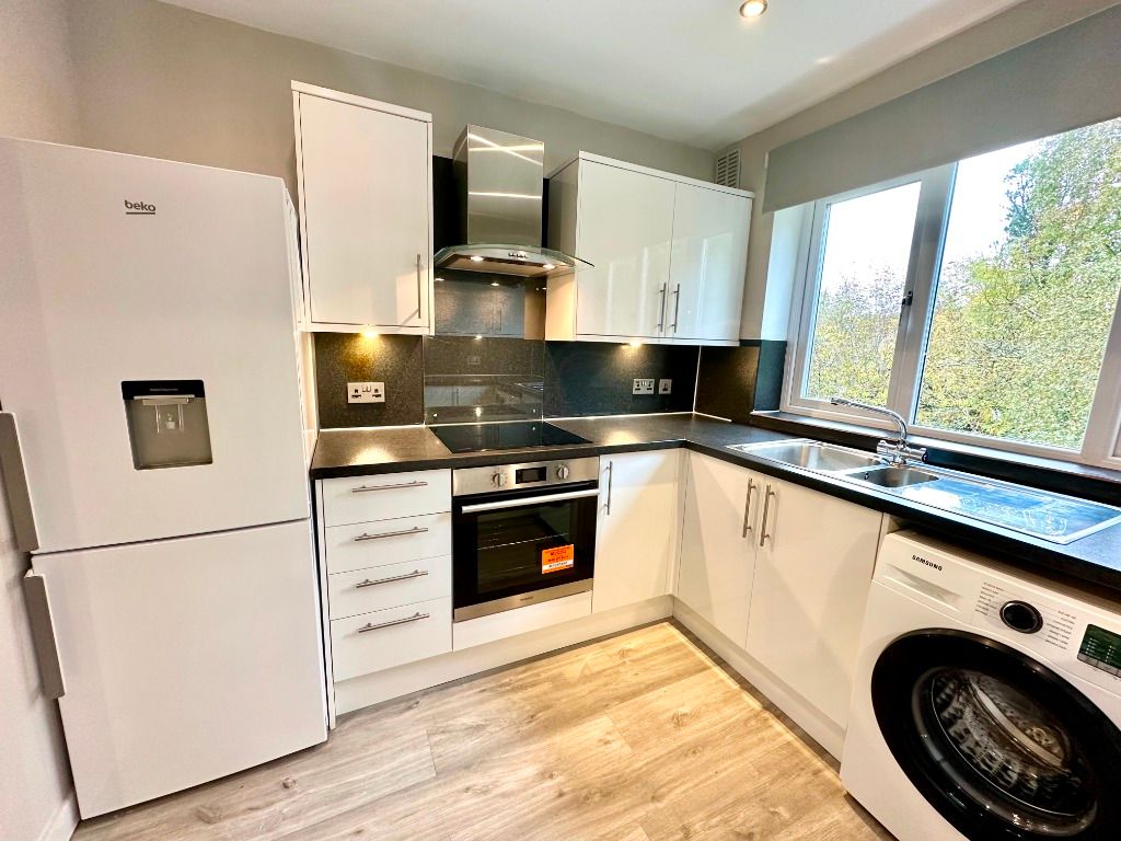 Additional image 17 of 3 bed flat to rentBankholm Place, Busby, Glasgow G76