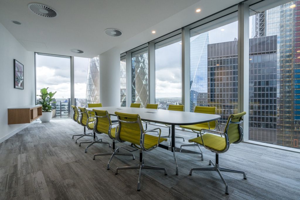 Property photo 3 of 18