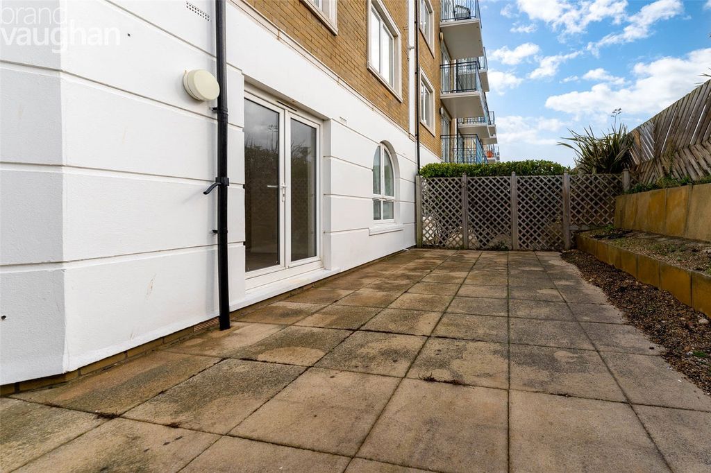Property photo 3 of 14 Picture No. 13