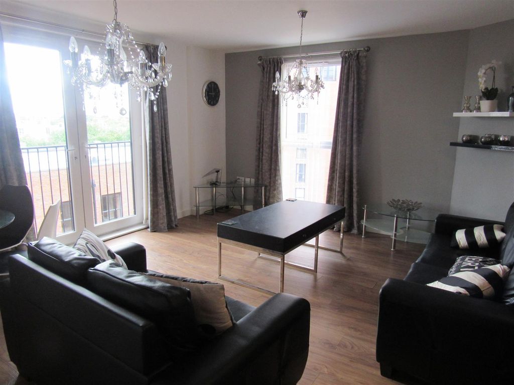 Property photo 2 of 9