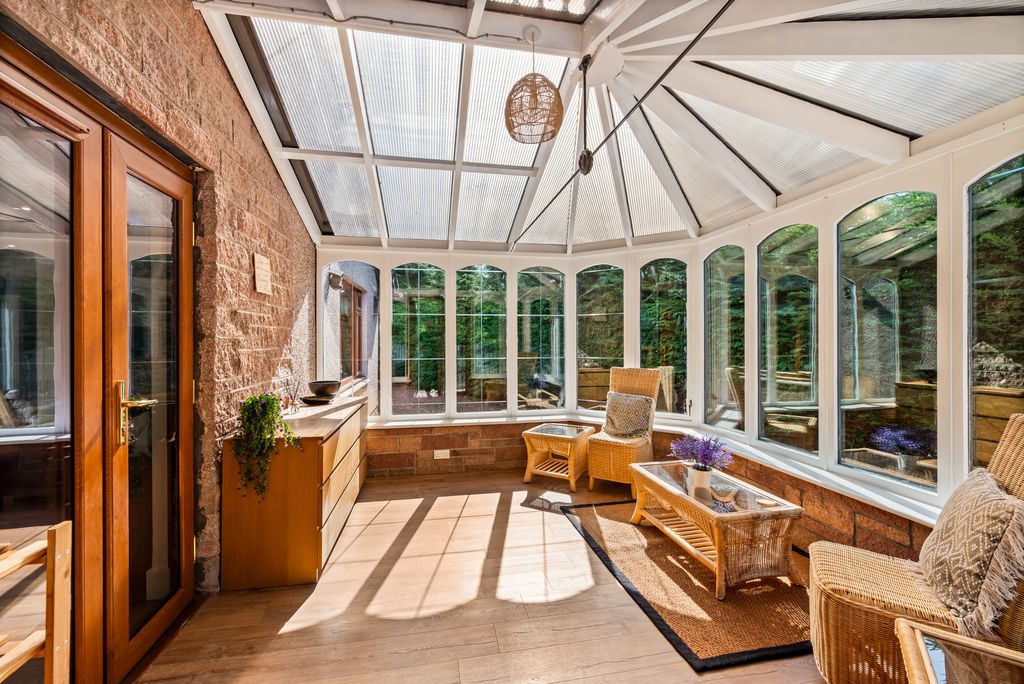 Property photo 3 of 29 Rivendell-51