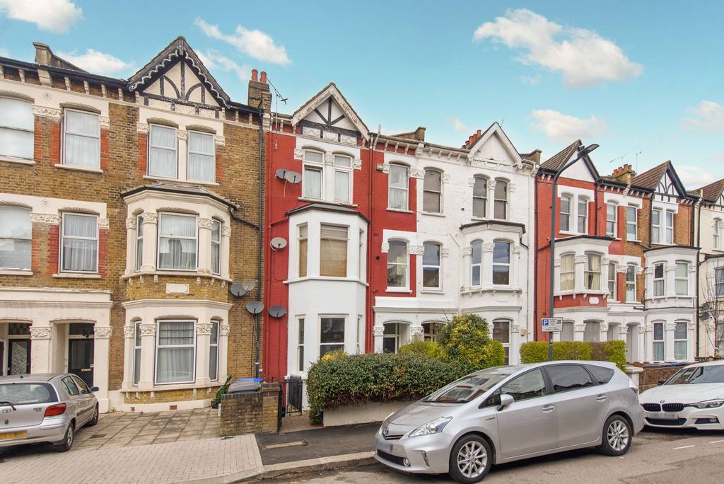 Property photo 2 of 7