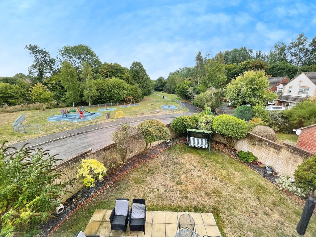 Property photo 2 of 23 9B68Aecf-Bedroom 20View