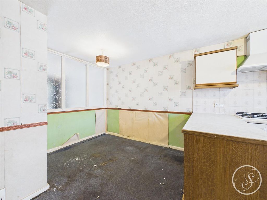 Property photo 3 of 11 Kitchen/Diner