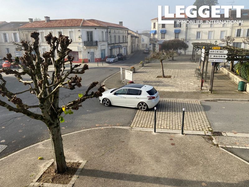 Property photo 2 of 10