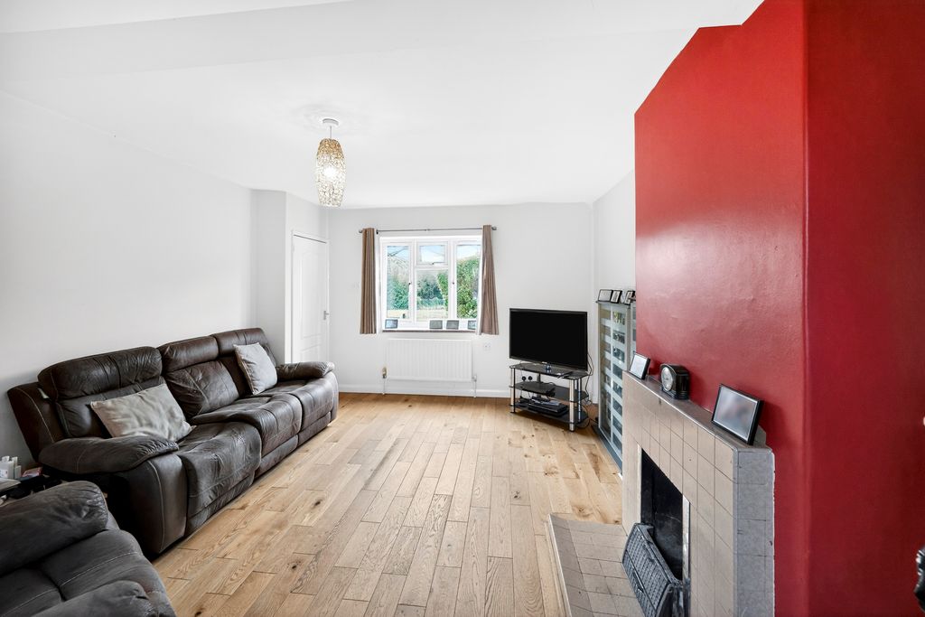 Property photo 3 of 18